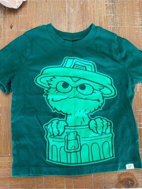 GAP Green Oscar the Grouch Graphic Tee